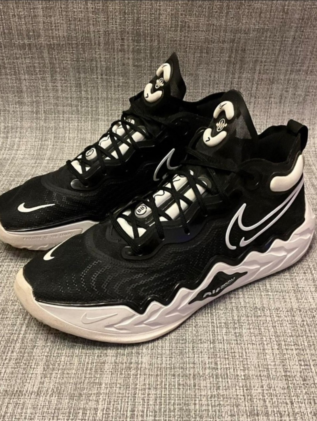 The Nike Air Zoom Gt Run Basketball Shoes Size 14 Mens